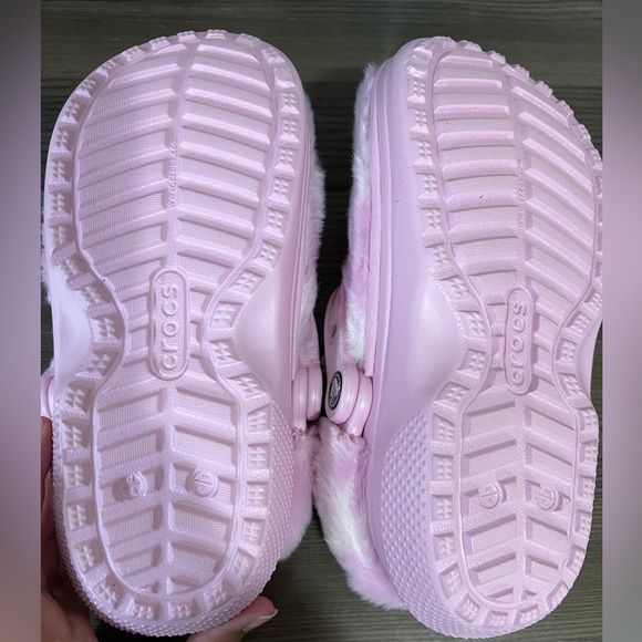 FUR SURE Classic Pink fur CROCS (M4/ W6) - Picture 3 of 5